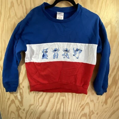 Sudadera Pullover De Colección Disney Stitch Cuello Redondo Rojo Blanco y Azul Talla Mediana Foto 1 de 4