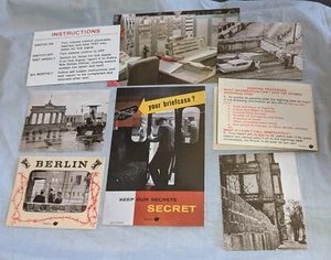 8 postales retro de la Guerra Fría Muro de Berlín Oriental Oeste Alemania Superpotencias EE. UU. URSS. - Imagen 1 de 20