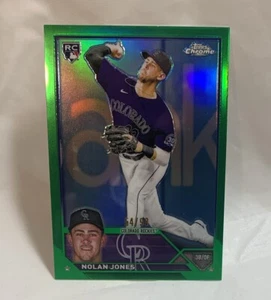 Tarjeta de novato 2023 Topps Chrome Update Nolan Jones Green Refractor RC #/99 - Imagen 1 de 3
