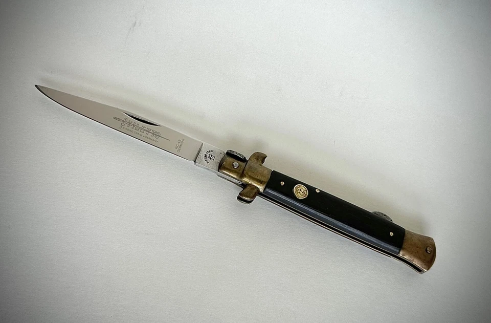 Vintage Kissing Crane Germany Rostfrei KC-48 Brass Pinned Rosewood Stiletto - Image 1 of 4