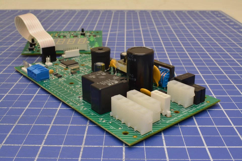 095827.3A / TCHL-ISO TEMP CNTRL BD, ROHS, SVC / THERMO FISHER SCIENTIFIC, INC Foto 1 de 4