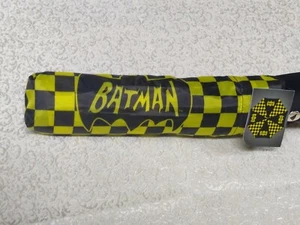 Cajas negras y amarillas Batman tamaño completo 42 pulgadas paraguas automático abierto - Imagen 1 de 3