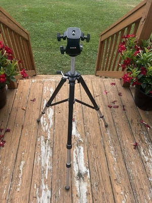 QuickSet Adjustable Metal Tripod Camera Photography 5-Feet Made In Japan - Image 1 of 4