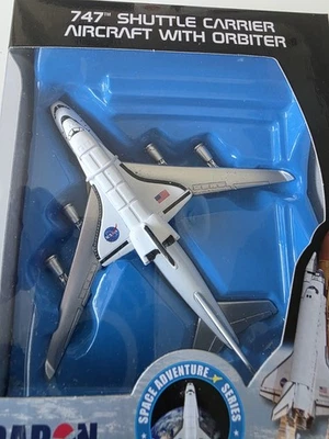 Daron 747 космический челнок авианосец самолет с орбитальным аппаратом литая игрушка - Изображение 1 из 4