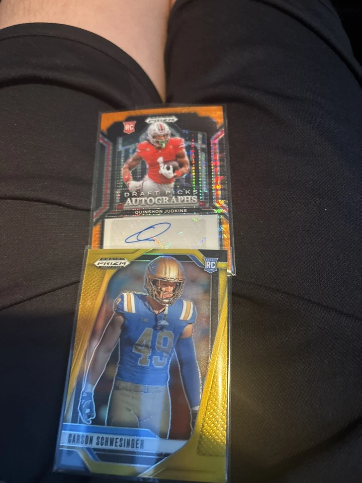 Selecciones de draft Panini Prizm 2025 Quinshon Judkins Orange Pulsar radiocontrol automático/35 Foto 1 de 1