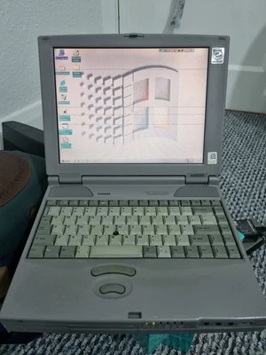 Toshiba Satellite Pro 460 CDX + CHARGER Windows 98 Working VINTAGE . Untested  - image 1 of 4