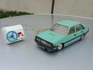 VINTAGE FIAT POLONEZ CZZ TOY POLSKI LARGE PLASTIC POLAND BATT.OPERATED WORKS - Picture 1 of 12