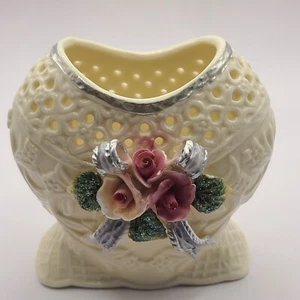 Vase/Übertopf Herzform mit 3D Blumen. Netzfelge. Valentine Rose Herz... - Bild 1 von 6