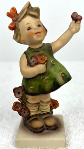 Vintage Goebel Hummel Spring Cheer #72 Girl TMK 3 (5") - Picture 1 of 9