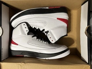 Size 7 - Jordan 2 Retro Mid Chicago - Picture 1 of 3