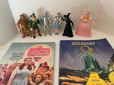  Figuras y 2 libros vintage de Trevco del Mago de Oz 1998 - ¡LOTE RARO! Foto 1 de 4