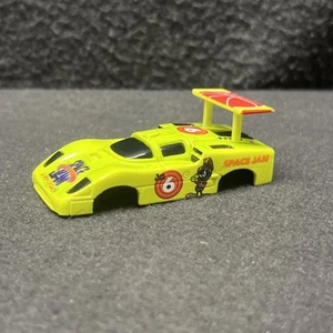 Auto World 1966 Chaparral 2F Space Jam Lebron James carrocería solo Ho Slot Car Tjet - Imagen 1 de 6