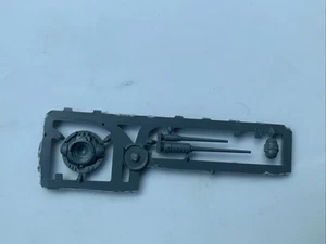 Primaris Impulsor Gunner Kopf, Körper & Antenne Neu aus altem Lagerbestand Warhammer Bits CBE C3 - Bild 1 von 2