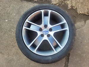 Volvo V50 S40 C30 17 Zoll Alufelge und Reifen 30635803 - Bild 1 von 4