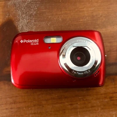 Polaroid iE826 Camera 8X Zoom Red - Tested - No Battery Or Memory Card - Image 1 of 4