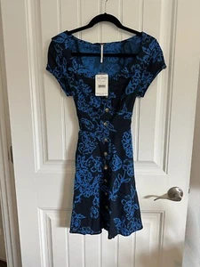 Free People A Thing Called Love Mini Dress SIZE 2 NEW - Bild 1 von 11