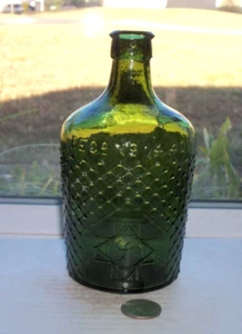 SPLENDIDO RARO GRANDE VELENO VERDE IN RILIEVO CON MOTIVO XXX, L, base, LYSOL LONDON - Foto 1 di 3