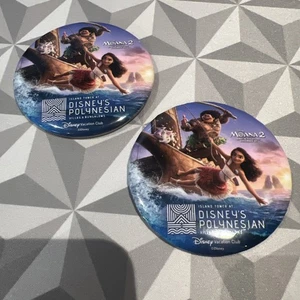 Set Of 2 Disney Vacation Club (DVC) Polynesian Tower Buttons W/ Moana And Maui - Picture 1 of 2