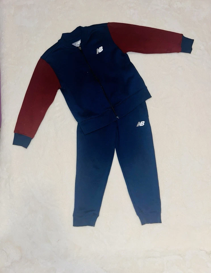 Juego de Jogger New Balance Niños Azul Marino Granate Foto 1 de 4