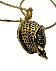 Joan Rivers Snake reptile Serpent Egg Pendant Gold tne Necklace green rhinestone - Picture 1 of 15