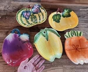 Lot of 5 Art Ceramic Vegetable Plates 6" Pumpkin Squash Carrot Eggplant Corn - Picture 1 of 14
