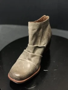 New Kork-Ease Women's Gray Kissel Ankle Leather Boots Mismatch Size RTL $200 - Picture 1 of 8