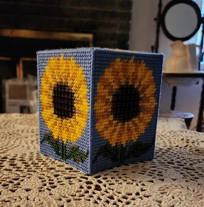 Made to Order Item.  Sun Flower. Plastic Canvas Tissue Box Cover  - Picture 1 of 5