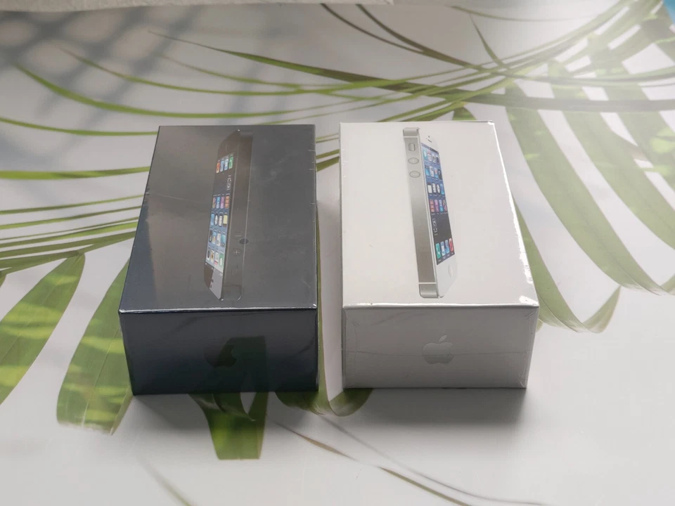 Good Apple iPhone 5/5c 8/16/32/64GB Fully UNLOCKED for any carrier All colors - Image 1 of 4