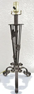 Vintage Wrought Iron Wire Grapevine Grape Leaf Table Lamp - Picture 1 of 8