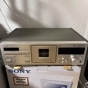 TEAC V-7000 Alta Gama 3 Cabezales Cuarzo PLL Unidad Directa Doble Capstan CASSETTE DECK - Imagen 1 de 5