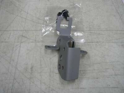 PONTIAC 1975-1978 CARB CABLE BRACKET STICK SHIFT. Foto 1 de 3