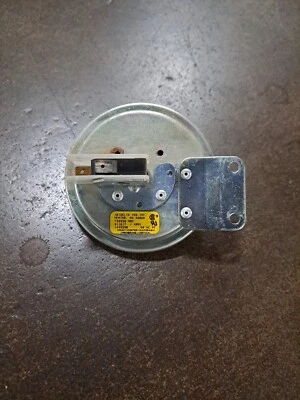 ICP / Tempstar Furnace Pressure Switch #  1445598 Tridelta # FS6550-905 - Image 1 of 4