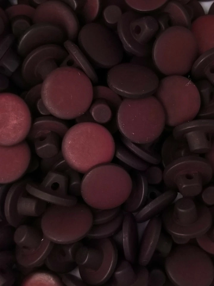 SIZE 18L - 7/16", DULL SHANK BUTTON, WINE, 1 DOZEN, MATTE FINISH - Image 1 of 1