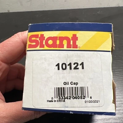 Engine Oil Filler Cap Stant 10121 - Image 1 of 4