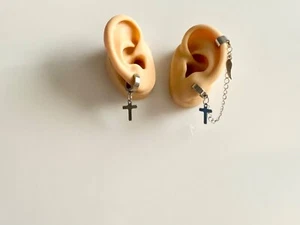 Pendientes de ala de ángel de acero inoxidable cruz puño joyería aros perforados/con clip - Imagen 1 de 3