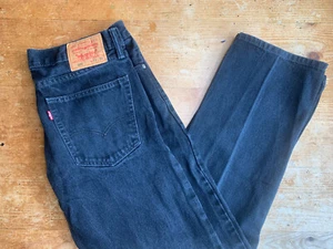 Jeans negros vintage Levis 505 para hombre talla 33 x 30 lengüeta roja pierna recta - Imagen 1 de 3