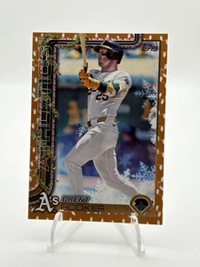 2025 Topps Holiday Brent Rooker #H147 Gold Holiday Lights Athletics - Bild 1 von 2