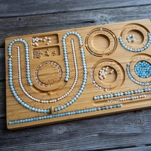 Massives Perlenbrett mit Schnitzrillen – Organizer & Bastelbrett für Armband-... - Bild 1 von 2