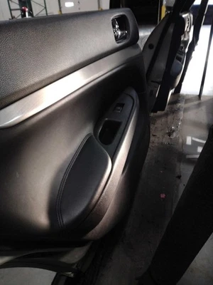 Conjunto de puerta trasera izquierda usado lado trasero se adapta a: Infiniti Q40 2015 4 puertas SDN trasero izquierdo Foto 1 de 4