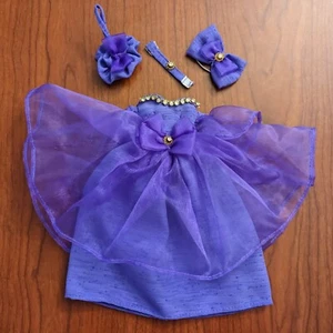 Vintage Barbie Messing Schlüssel Schleife Strass Tüll lila Kugelkleid mit Kopfschleife & Tasche - Bild 1 von 19