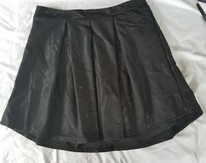 CHARLOTTE RUSSE, SCHWARZER PARTYROCK, GRÖSSE LARGE - Bild 1 von 5