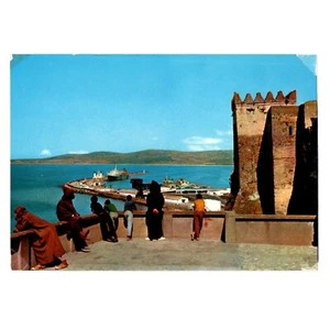 Vintage Tanger Marokko Postkarte Menschen Tanger Burg & Hafen Chrom  - Bild 1 von 2