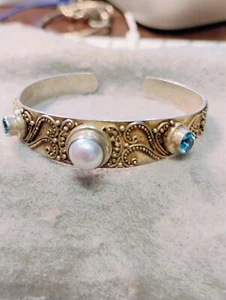 SUARTI INDONESIA ~ STERLING SILVER & GEMSTONE CUFF BRACELET (j) - Picture 1 of 3