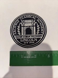 Bestickter Aufnäher Archway Classical Academy Lincoln - Bild 1 von 1