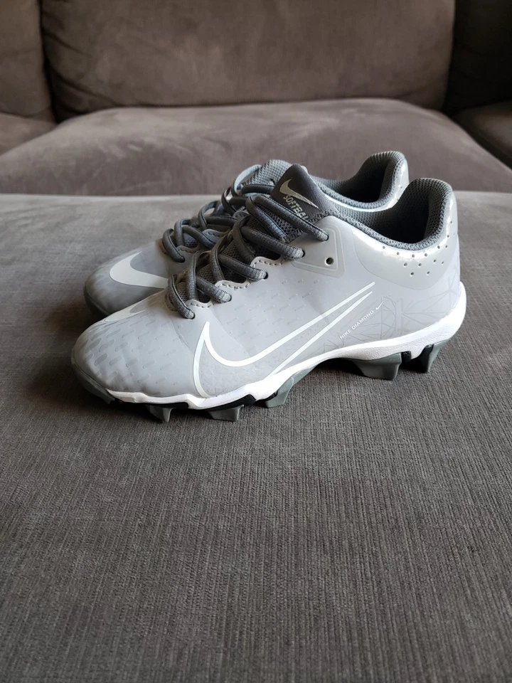 Size 2Y - Nike Hyperdiamond Girls Youth Softball Cleats Wolf Grey - EXCELLENT! - Image 1 of 4