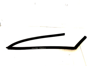 Rover 200 cabrio front door quarterlight glass window rubber LH - Picture 1 of 2