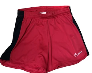 Boys Nike red black tee & shorts outfit size s #105 - Picture 1 of 3