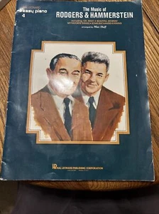 Richard Rodgers Oscar Hammerstein Rodgers & Hammerstein Songbook (Paperback) - Picture 1 of 6