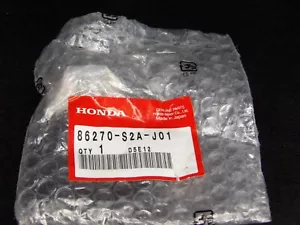 NOS OEM Honda S2000 Soft Top Striker 86270-S2A-J01 - Picture 1 of 7