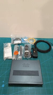 Cisco C881G-4G-GA-K9 LTE 2.0 Secure IOS Fast Ethernet Router_4.9_5 - Bild 1 von 4